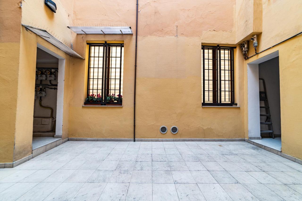 Morgana Sotto Le Torri Centro Storico Apartment โบโลญญา ภายนอก รูปภาพ