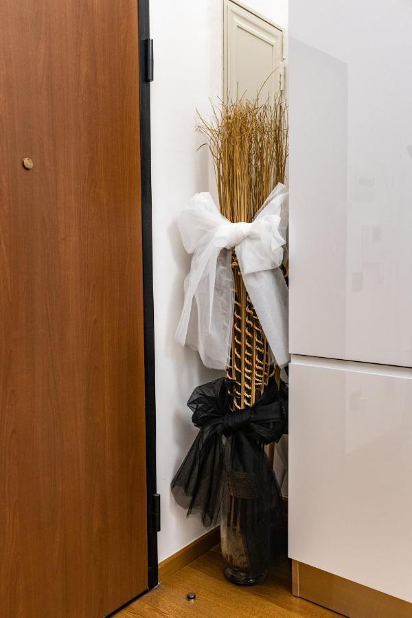 Morgana Sotto Le Torri Centro Storico Apartment โบโลญญา ภายนอก รูปภาพ